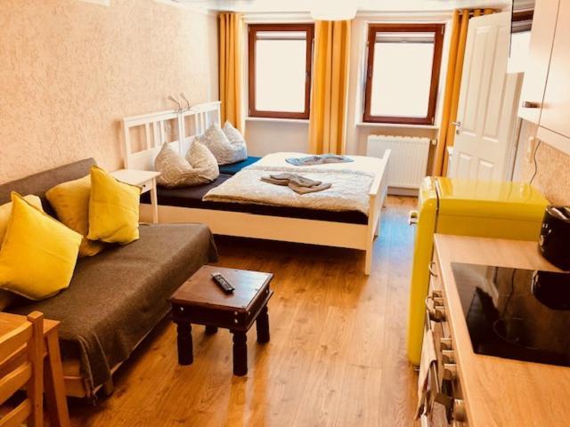 Ferienwohnung Haus am Rhein mit self check in Koblenz  Exterior foto