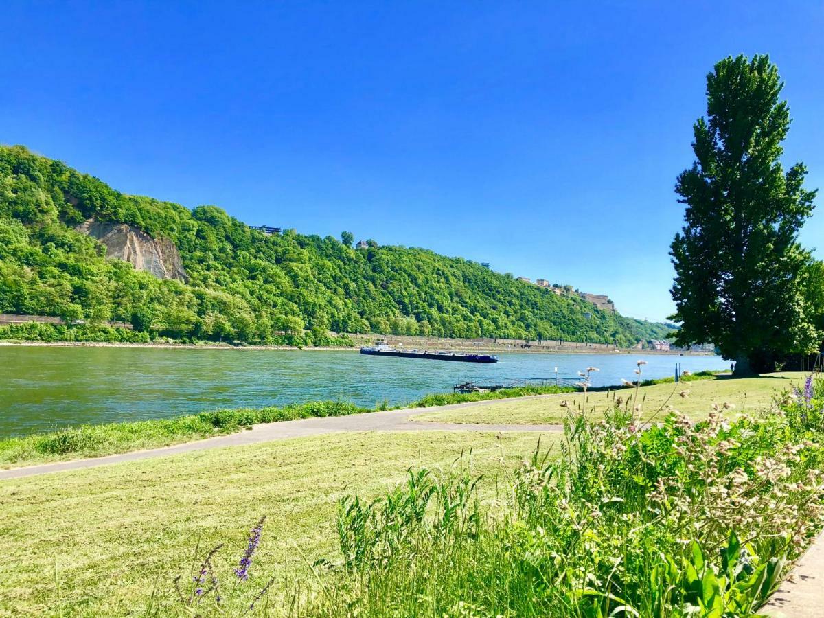 Ferienwohnung Haus am Rhein mit self check in Koblenz  Exterior foto